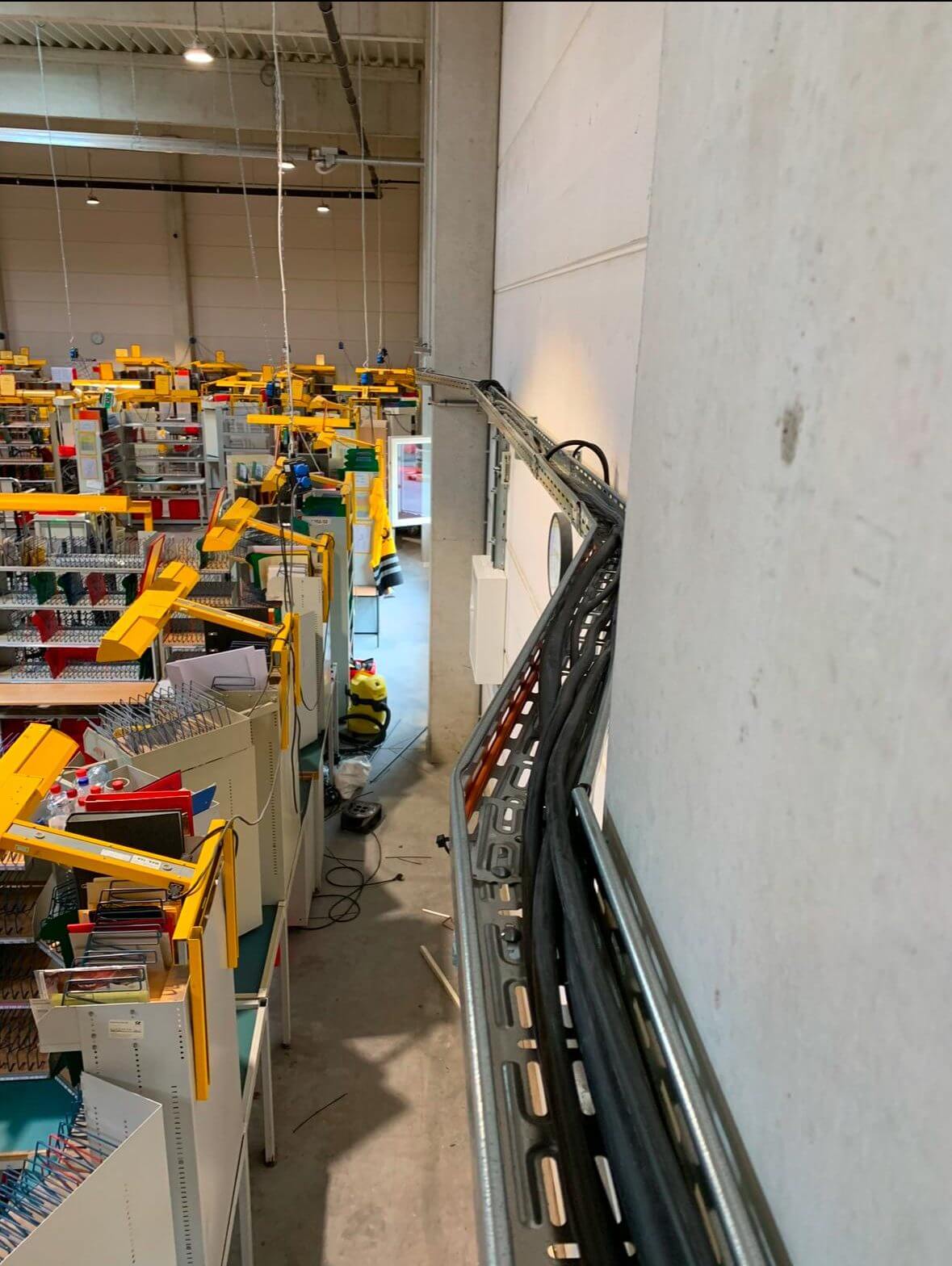 Efficiënte Kabelmanagement voor een werkplek